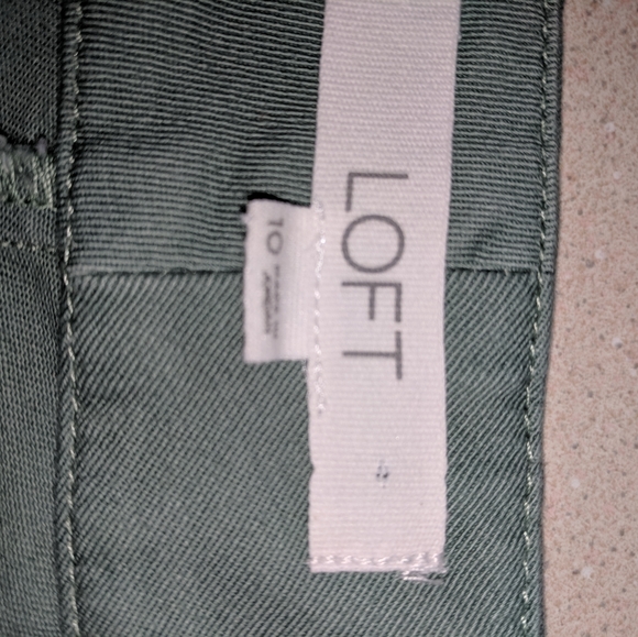 Loft Shorts. Green. Size 10 - Picture 4 of 6